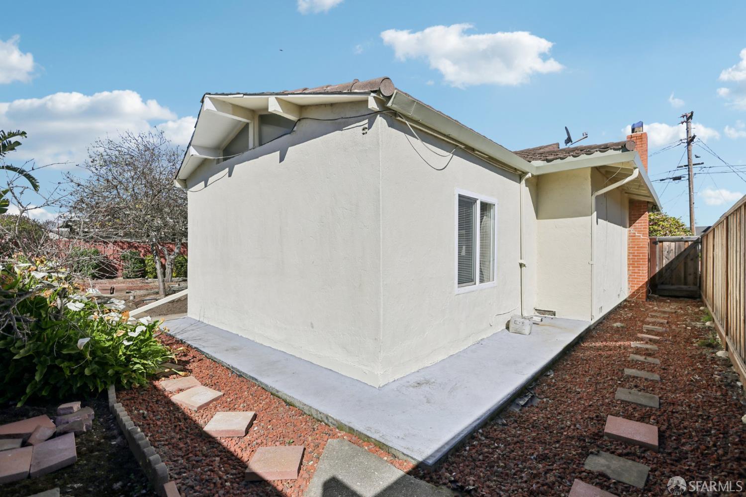 Detail Gallery Image 42 of 44 For 14563 Maracaibo Rd, San Leandro,  CA 94577 - 4 Beds | 2/1 Baths