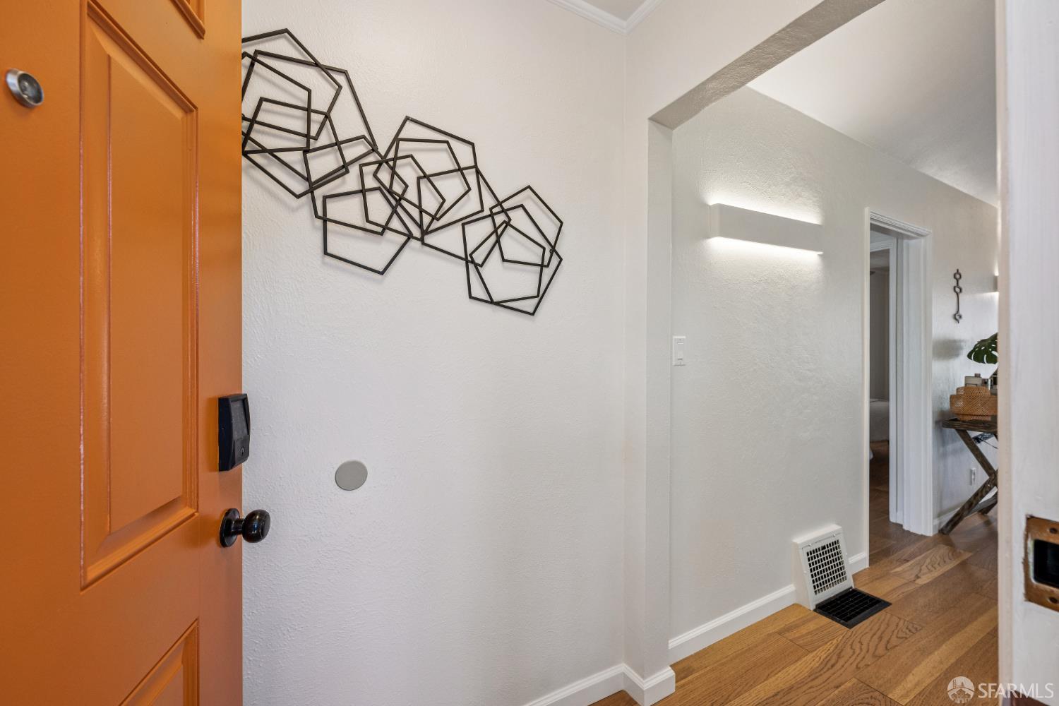 Detail Gallery Image 9 of 67 For 1928 Howard Ave, San Carlos,  CA 94070 - 3 Beds | 2 Baths
