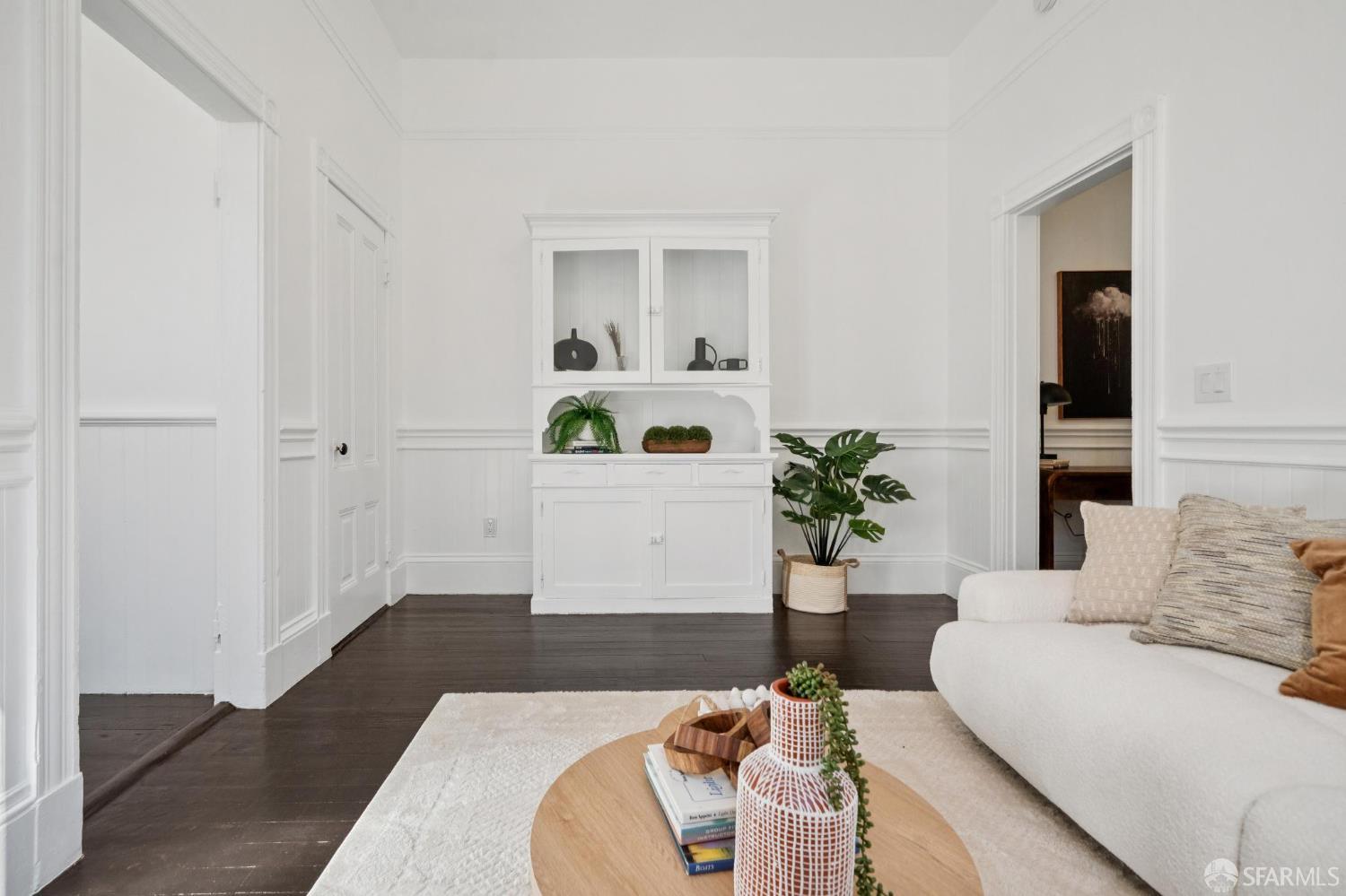 Detail Gallery Image 3 of 24 For 266 Clinton Park, San Francisco,  CA 94103 - 2 Beds | 1 Baths