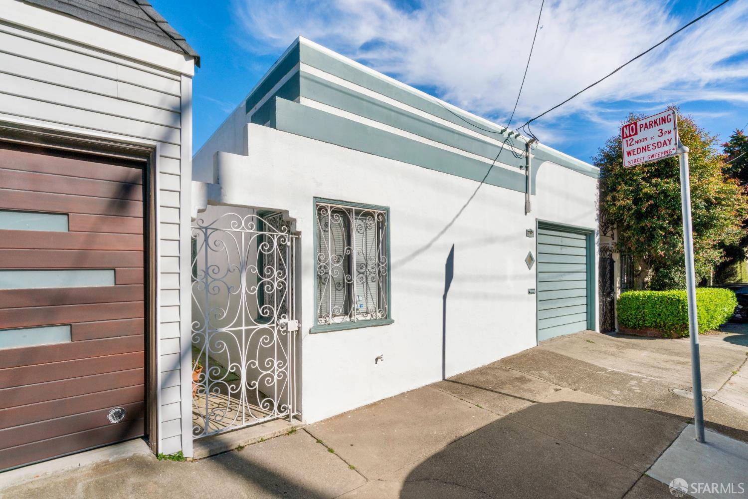 Detail Gallery Image 11 of 11 For 1033 Girard St, San Francisco,  CA 94134 - 3 Beds | 2 Baths