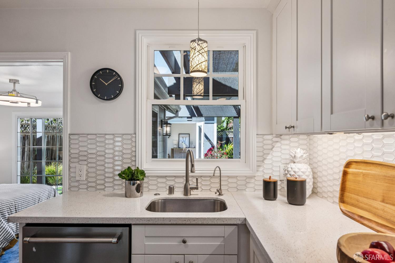 Detail Gallery Image 30 of 67 For 1928 Howard Ave, San Carlos,  CA 94070 - 3 Beds | 2 Baths