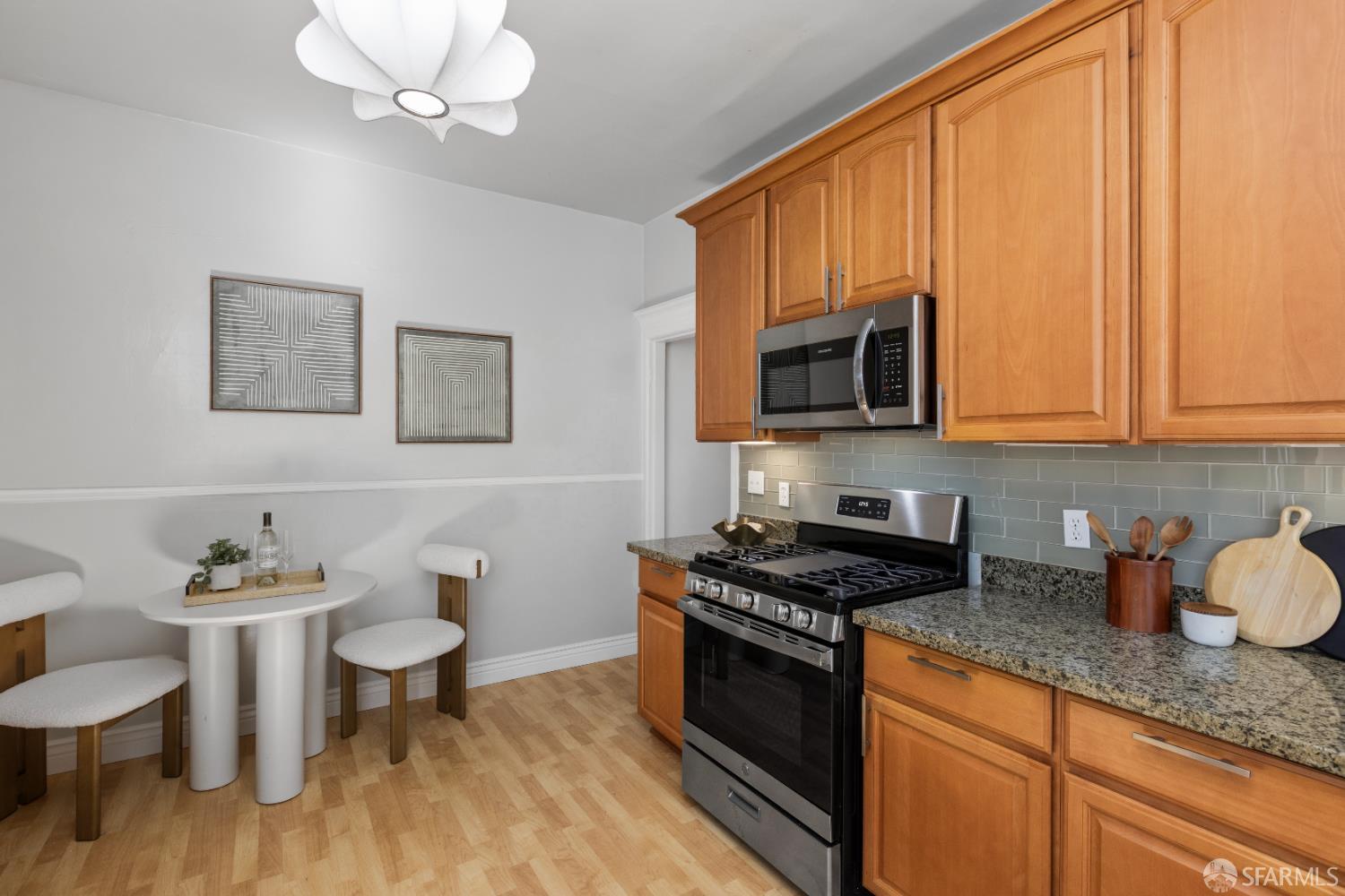 Detail Gallery Image 23 of 97 For 1239 6th Ave, San Francisco,  CA 94122 - 2 Beds | 1 Baths