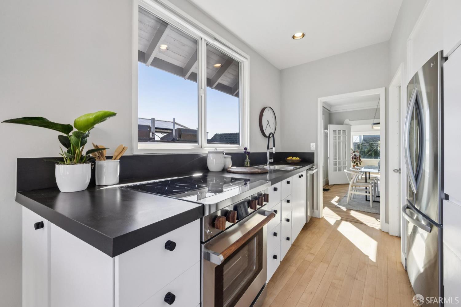 Detail Gallery Image 23 of 41 For 664 45th Ave, San Francisco,  CA 94121 - 2 Beds | 2 Baths