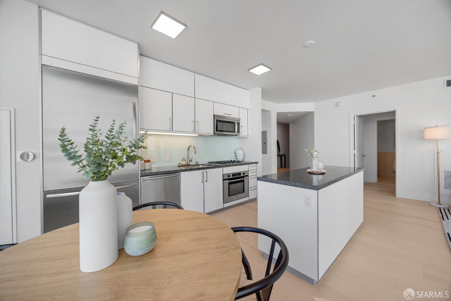 Detail Gallery Image 9 of 59 For 301 Main St 12b,  San Francisco,  CA 94105 - 2 Beds | 2 Baths