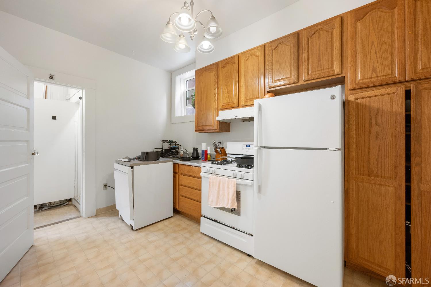 Detail Gallery Image 15 of 42 For 2914 Larkin St, San Francisco,  CA 94109 - – Beds | – Baths