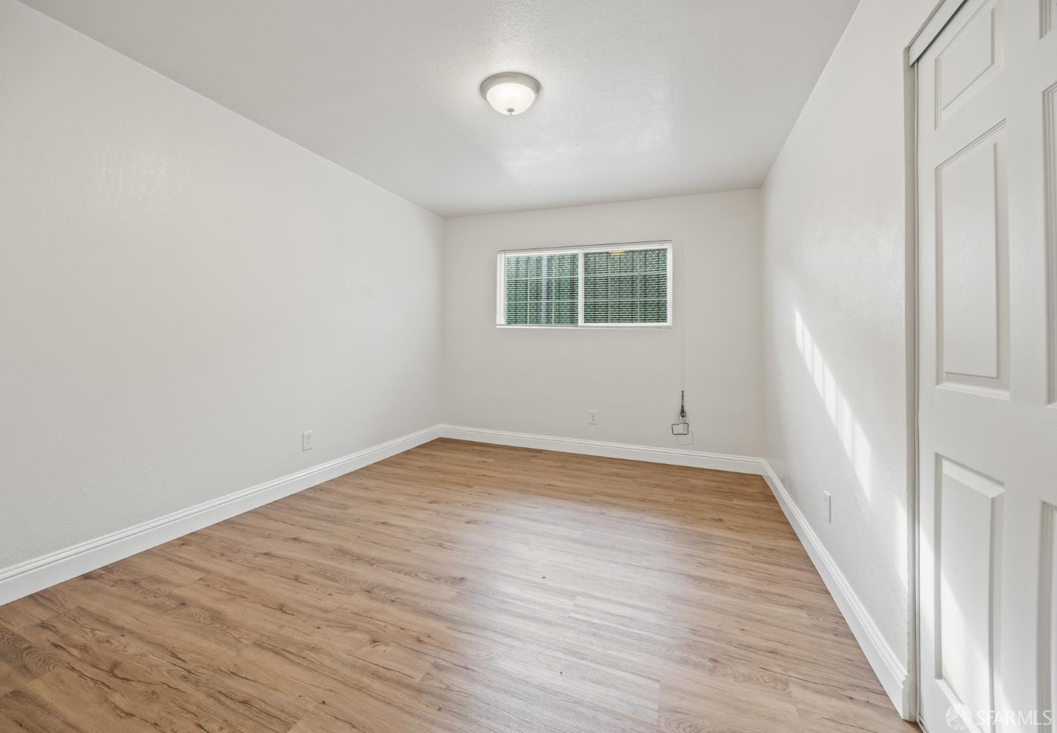 Detail Gallery Image 12 of 21 For 449 Lucas Ave, Richmond,  CA 94801 - 3 Beds | 2 Baths