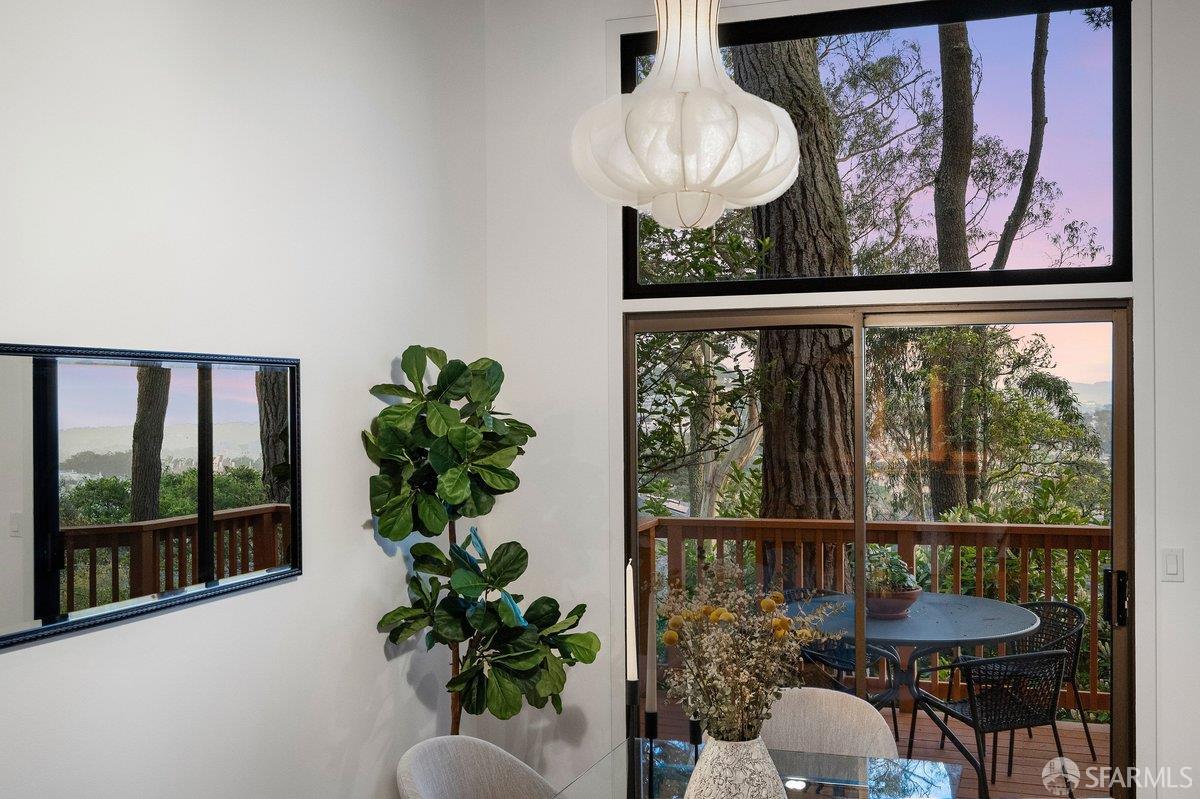 Detail Gallery Image 13 of 60 For 187 San Marcos Ave, San Francisco,  CA 94116 - 4 Beds | 3 Baths