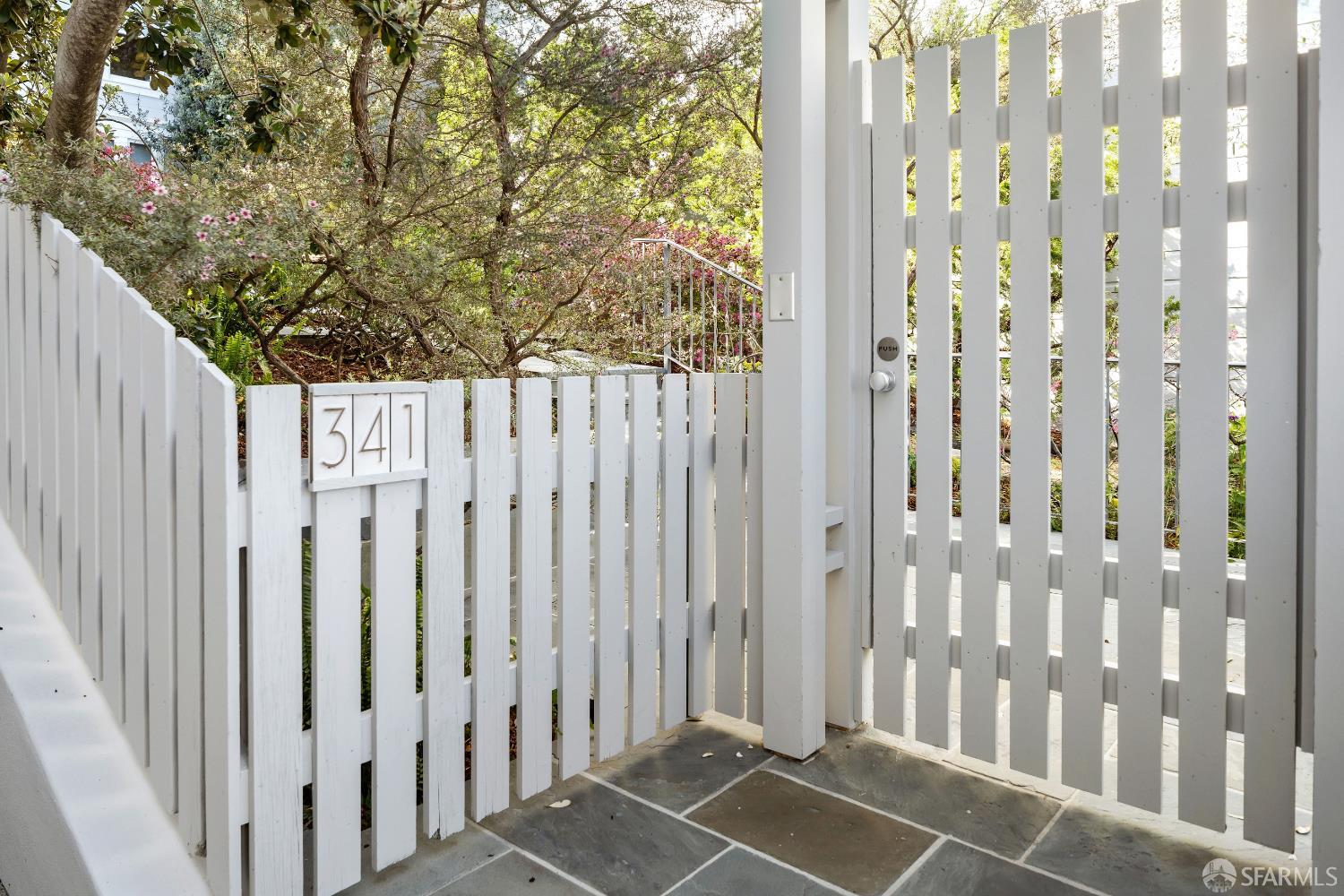 Detail Gallery Image 38 of 50 For 341 Lombard St, San Francisco,  CA 94133 - 4 Beds | 3/1 Baths