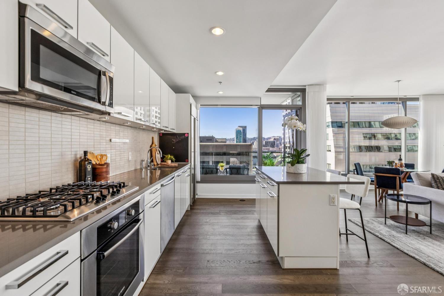Detail Gallery Image 5 of 47 For 1 Hawthorne St 17f,  San Francisco,  CA 94105 - 2 Beds | 2 Baths