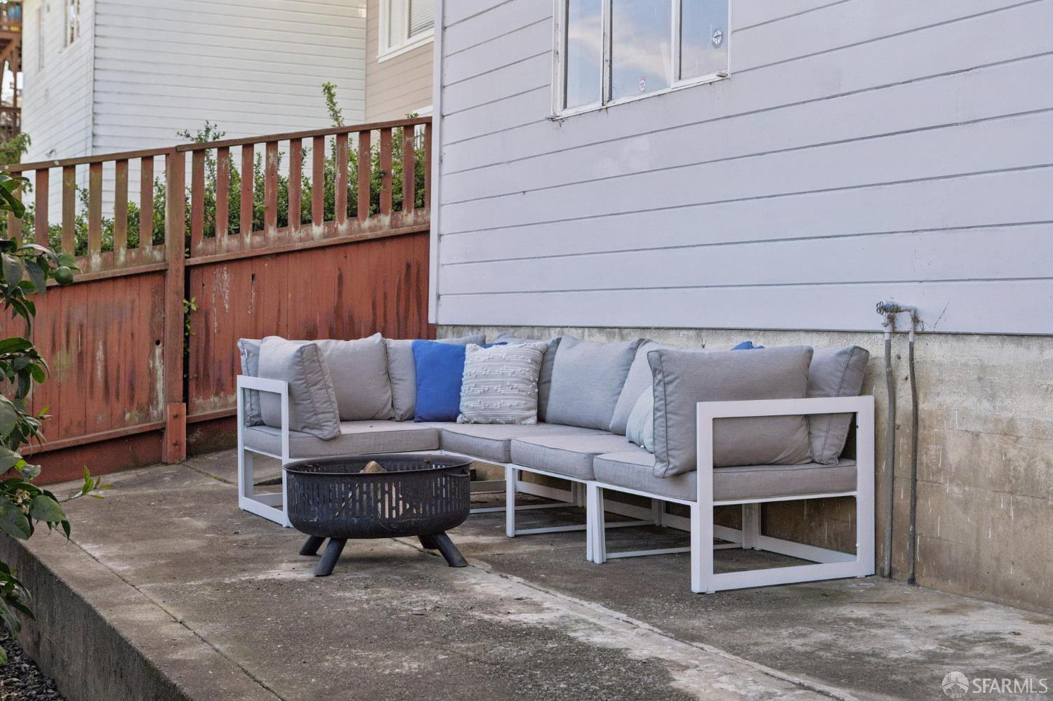 Detail Gallery Image 67 of 88 For 851 Bowdoin St, San Francisco,  CA 94134 - 4 Beds | 3 Baths