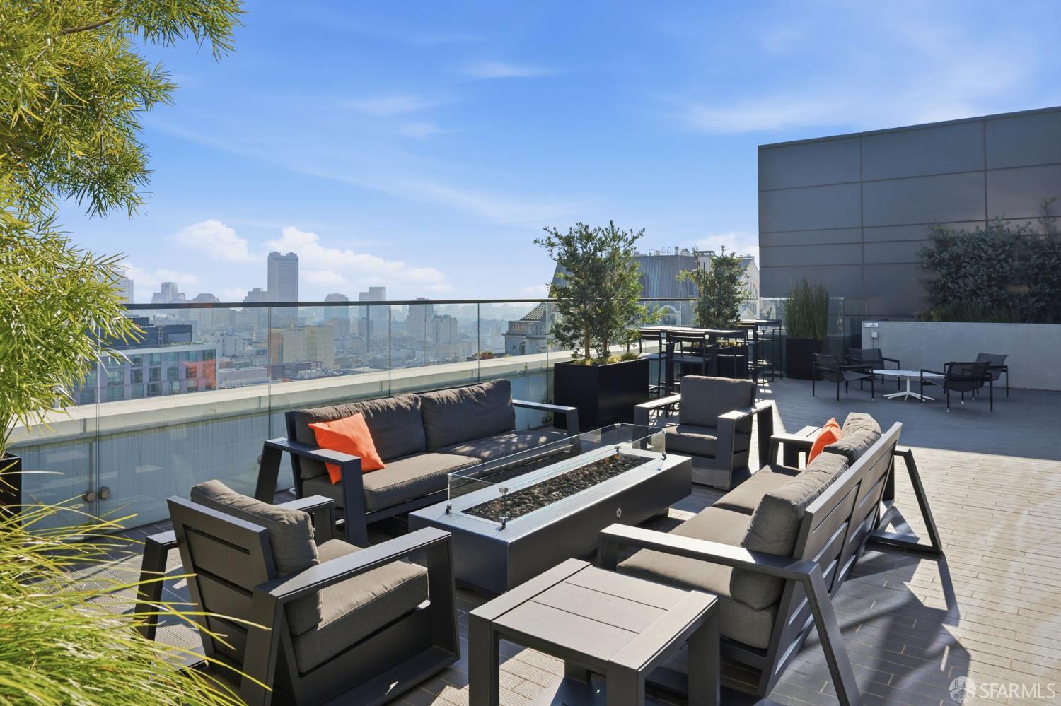 Detail Gallery Image 44 of 76 For 1688 Pine St #W409,  San Francisco,  CA 94109 - 1 Beds | 1 Baths