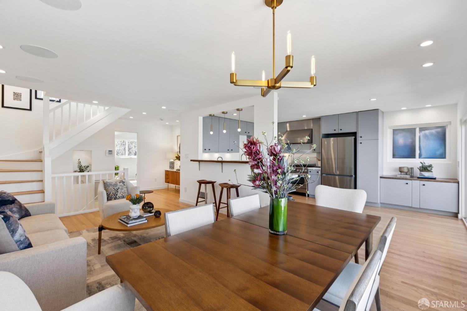 Detail Gallery Image 7 of 53 For 190 Rutledge St, San Francisco,  CA 94110 - 3 Beds | 3 Baths