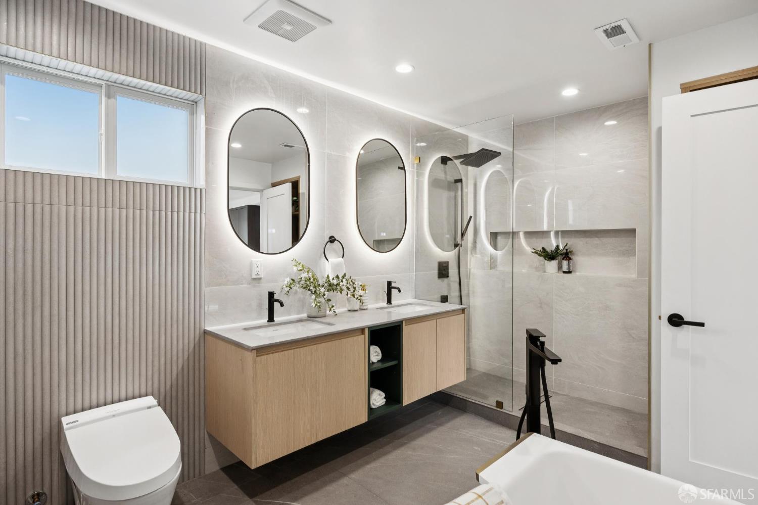 Detail Gallery Image 52 of 99 For 494 46th Ave, San Francisco,  CA 94121 - 4 Beds | 4 Baths