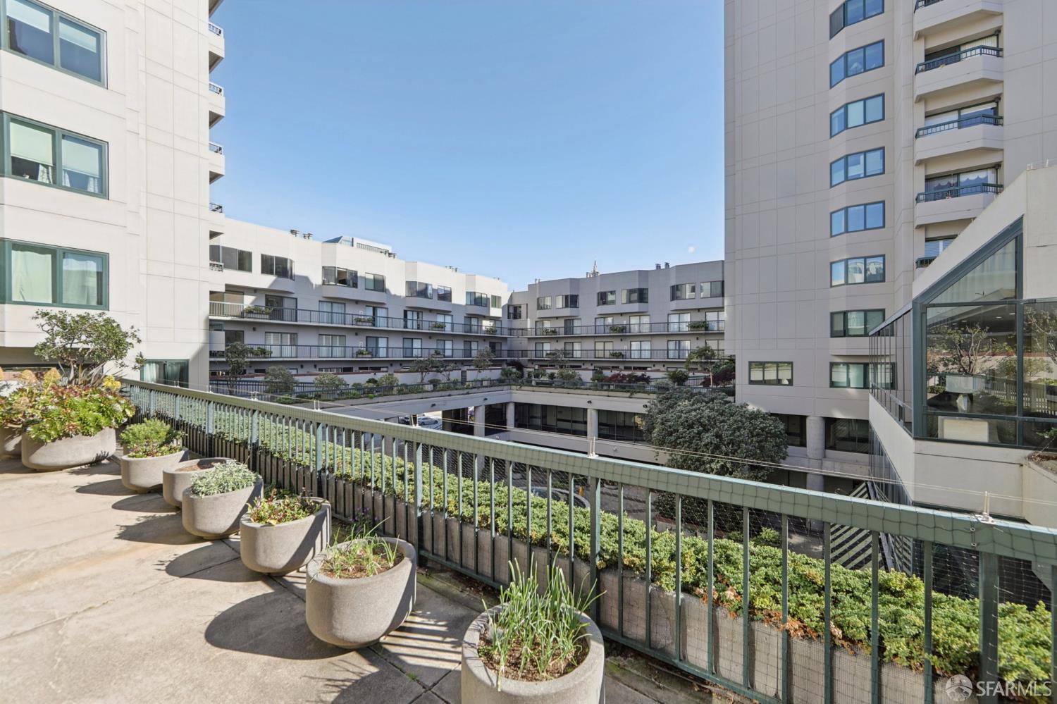 Detail Gallery Image 26 of 47 For 601 Van Ness Ave #1112,  San Francisco,  CA 94102 - 1 Beds | 1 Baths