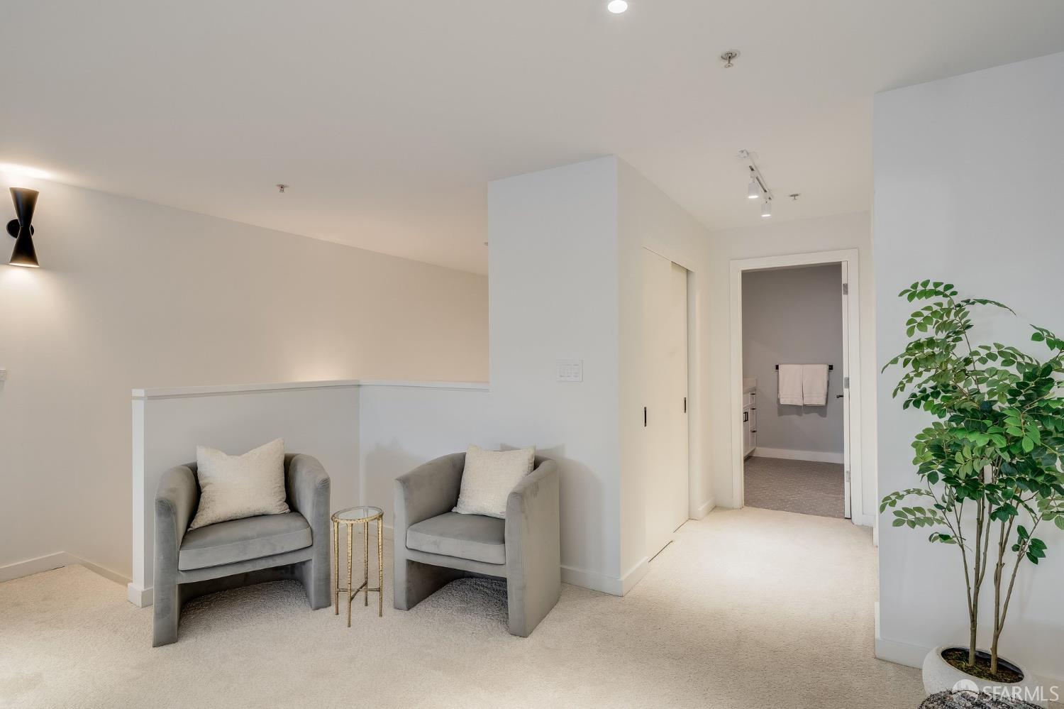 Photo #19: 426111105 Listing: Photo #19