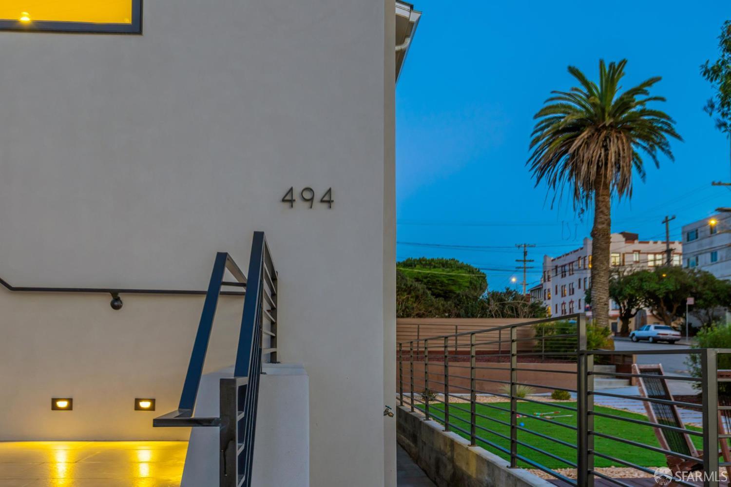 Detail Gallery Image 12 of 99 For 494 46th Ave, San Francisco,  CA 94121 - 4 Beds | 4 Baths