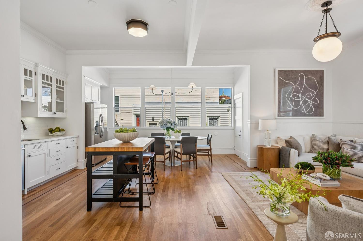 Detail Gallery Image 10 of 26 For 3642 17th St, San Francisco,  CA 94114 - 3 Beds | 1 Baths