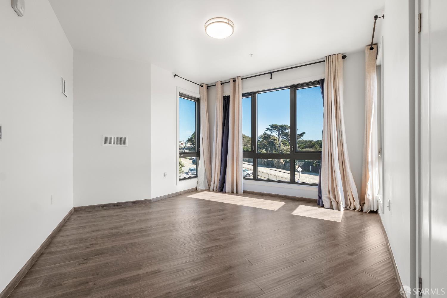 Detail Gallery Image 23 of 63 For 3535 Wawona St #311,  San Francisco,  CA 94116 - 2 Beds | 2 Baths