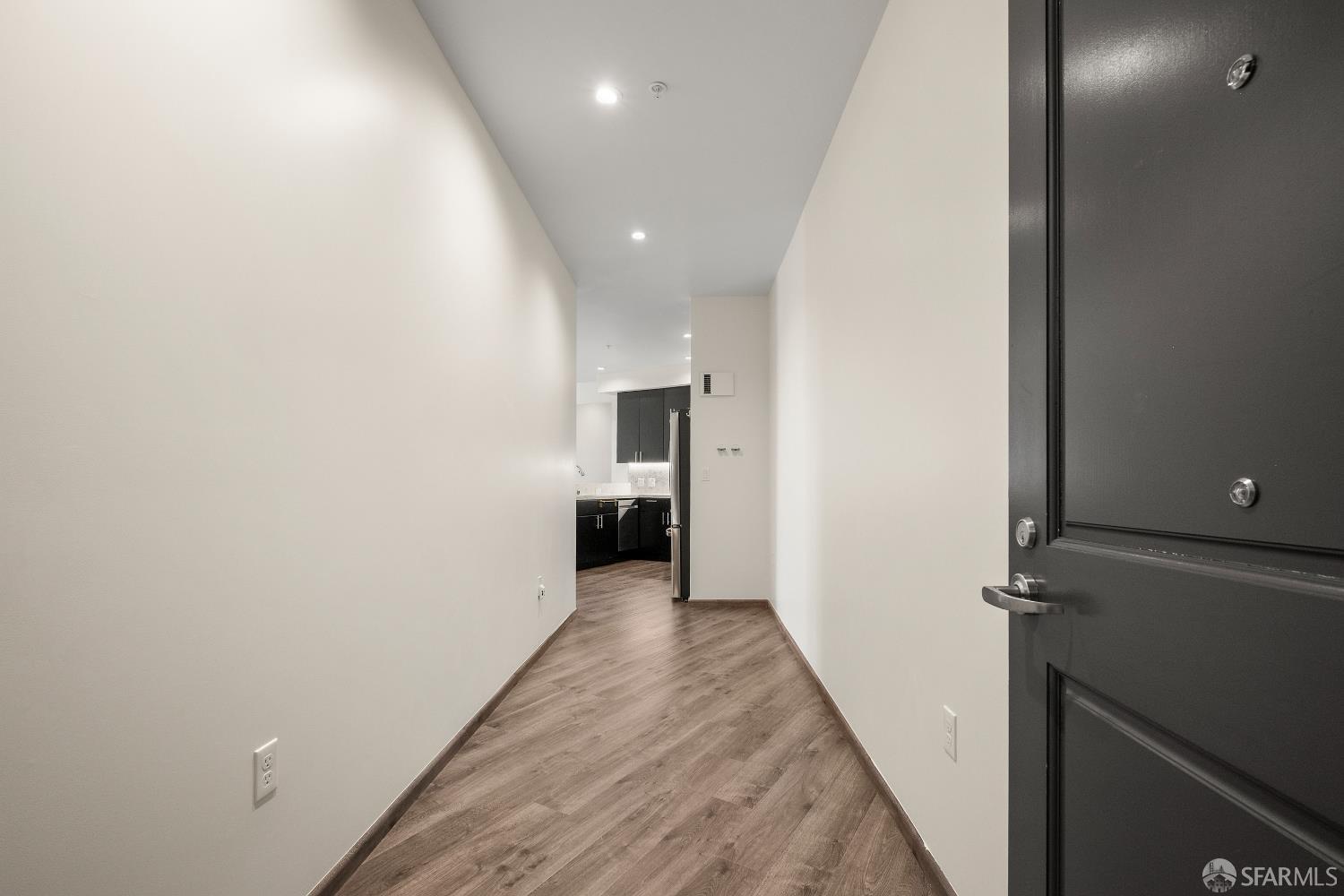 Detail Gallery Image 5 of 63 For 3535 Wawona St #311,  San Francisco,  CA 94116 - 2 Beds | 2 Baths