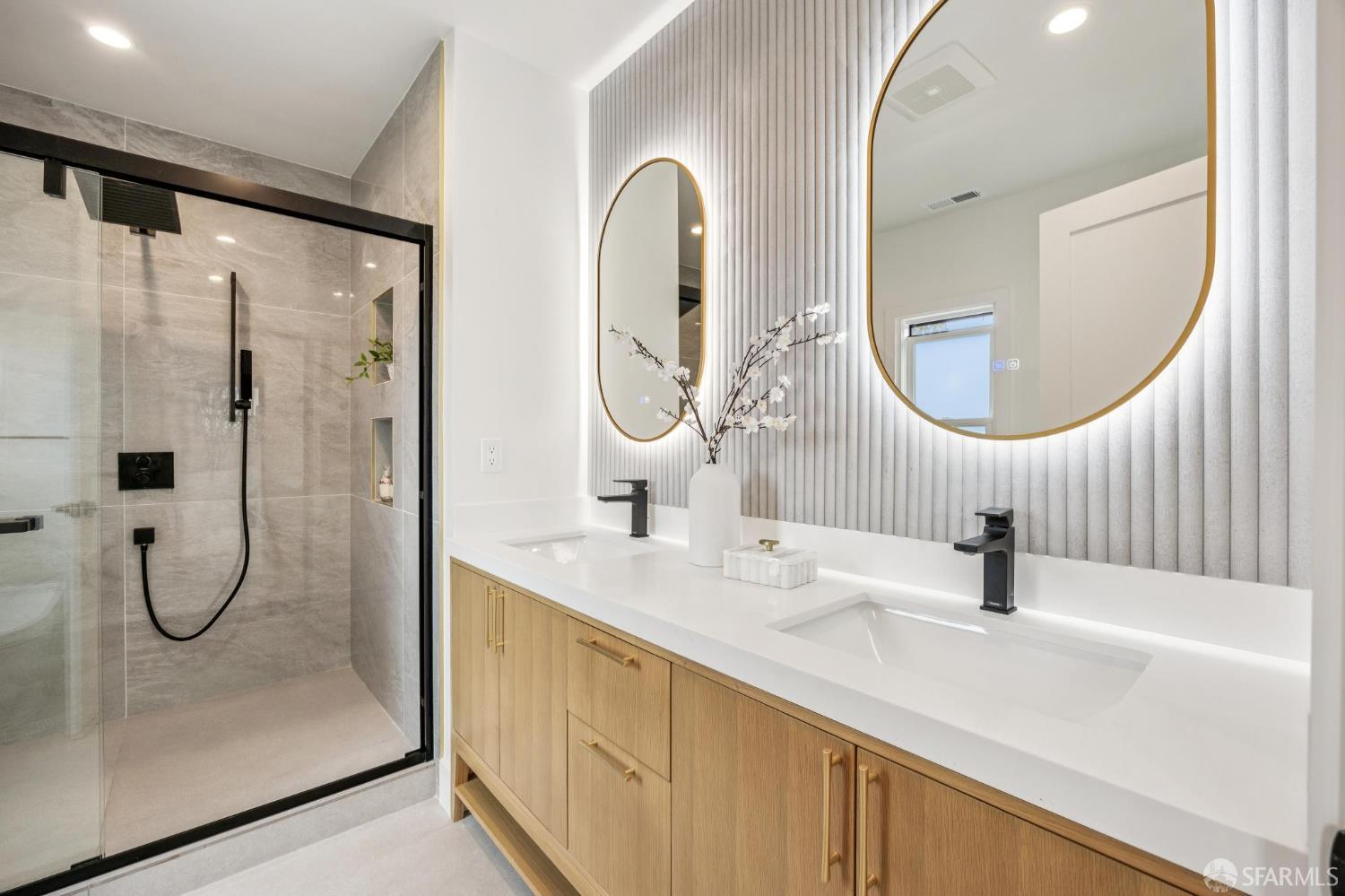 Detail Gallery Image 33 of 99 For 494 46th Ave, San Francisco,  CA 94121 - 4 Beds | 4 Baths