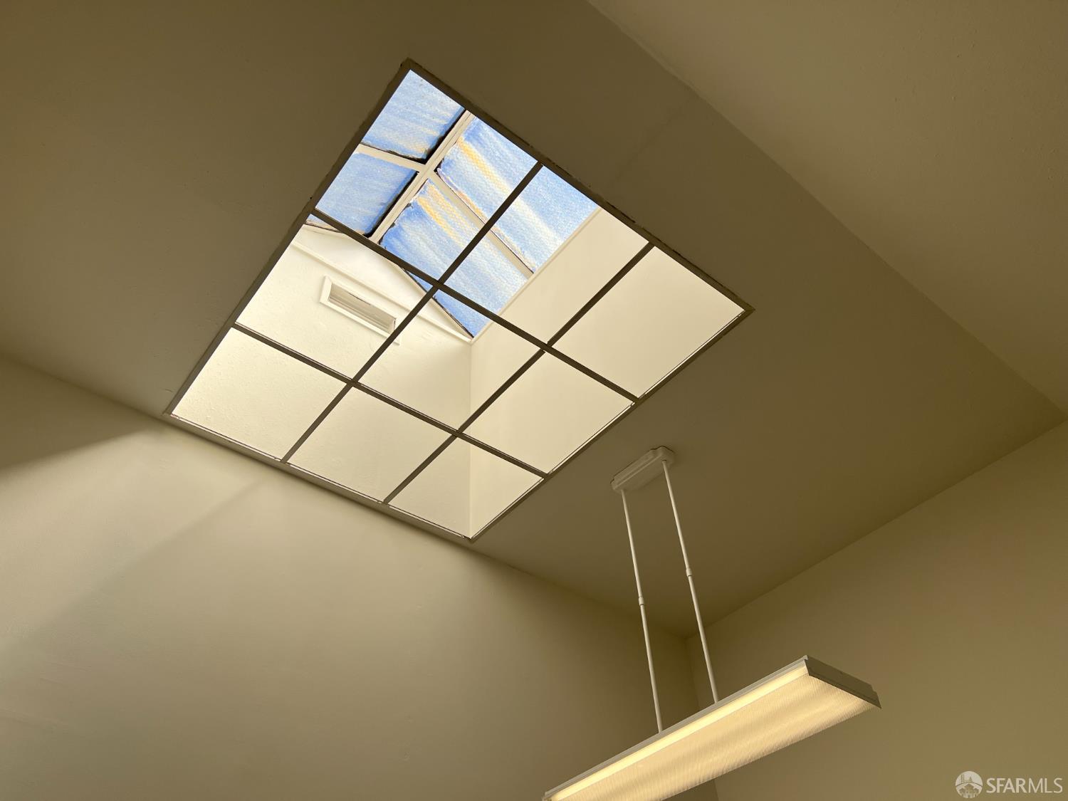 Detail Gallery Image 7 of 11 For 5842 Geary Blvd, San Francisco,  CA 94123 - – Beds | – Baths