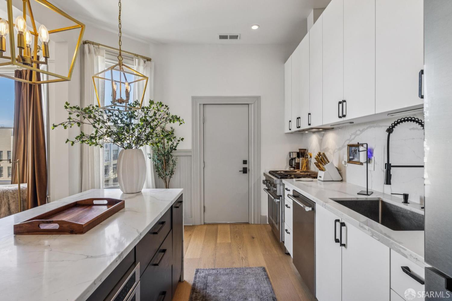 Photo #33: 426111962 Listing: Photo #33