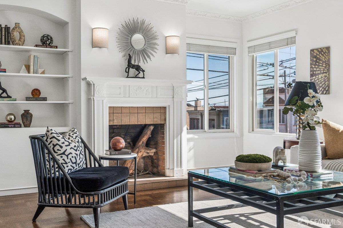 Detail Gallery Image 7 of 40 For 1500 Quesada Ave, San Francisco,  CA 94124 - 2 Beds | 2 Baths