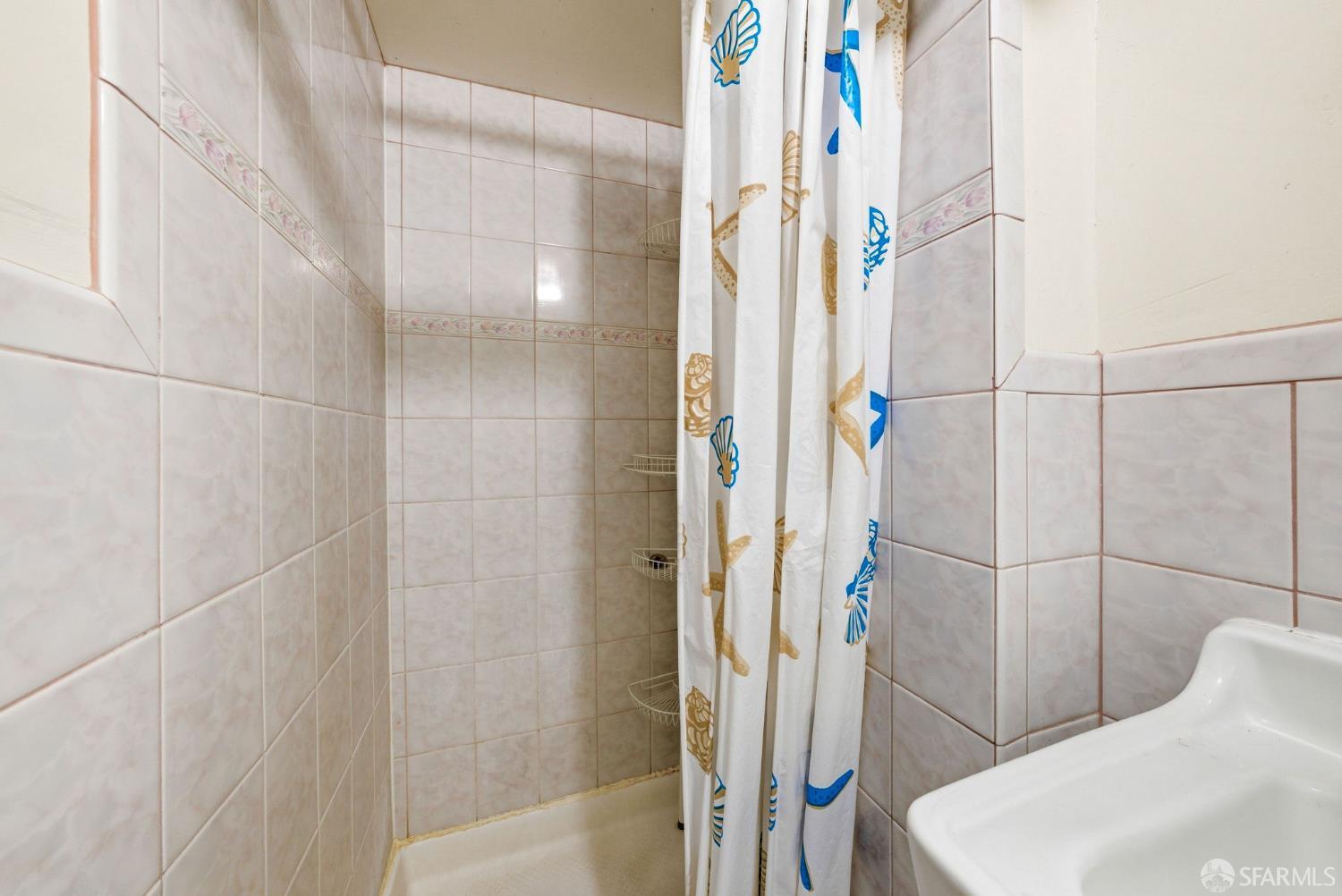 Detail Gallery Image 32 of 41 For 1835 18th Ave, San Francisco,  CA 94122 - 3 Beds | 1 Baths