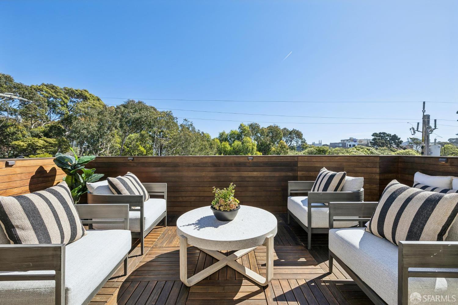 Detail Gallery Image 46 of 53 For 333 14th Ave, San Francisco,  CA 94118 - 3 Beds | 2/1 Baths