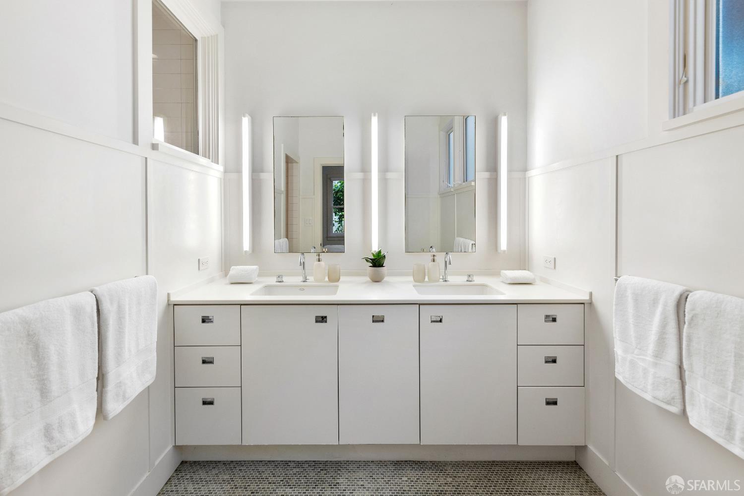 Detail Gallery Image 24 of 50 For 341 Lombard St, San Francisco,  CA 94133 - 4 Beds | 3/1 Baths