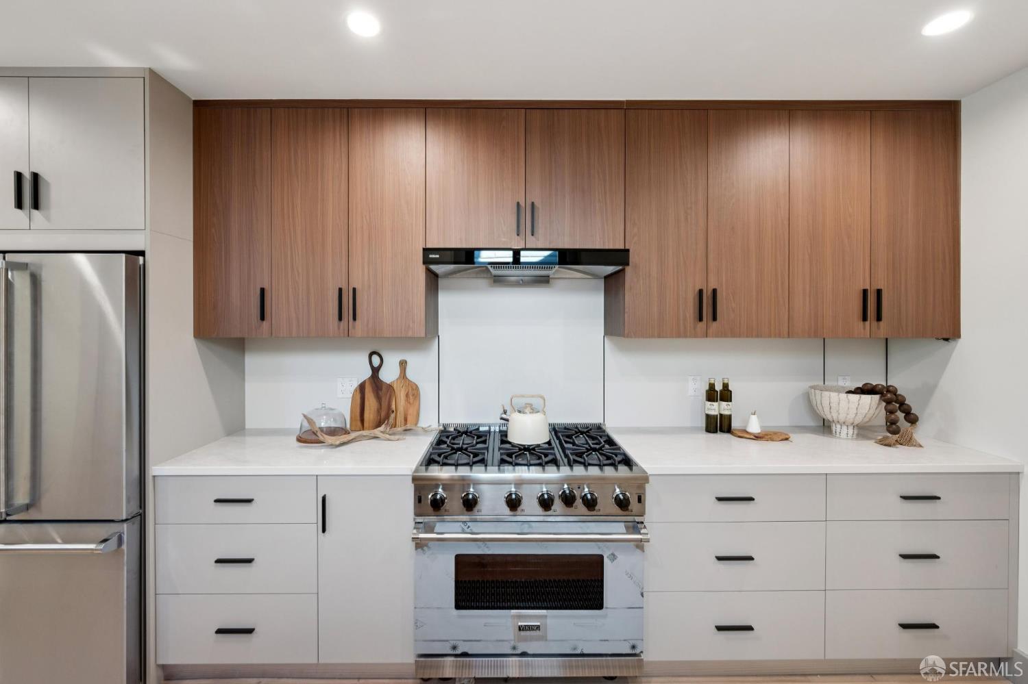 Detail Gallery Image 19 of 72 For 1371 34th Ave, San Francisco,  CA 94122 - 4 Beds | 4 Baths