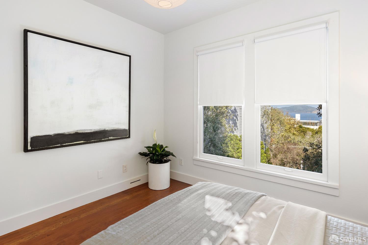 Detail Gallery Image 30 of 50 For 341 Lombard St, San Francisco,  CA 94133 - 4 Beds | 3/1 Baths