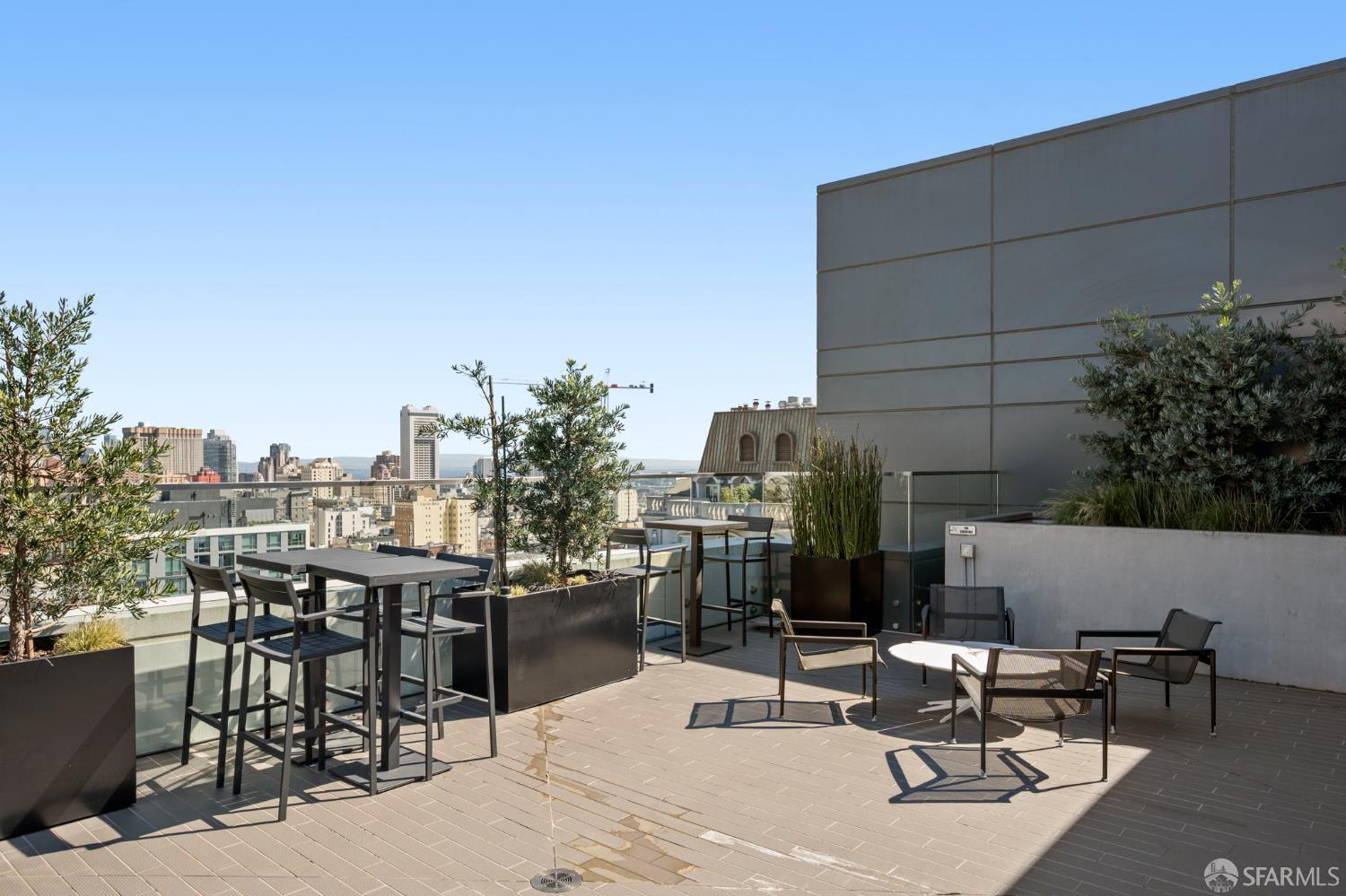 Detail Gallery Image 31 of 76 For 1688 Pine St #W409,  San Francisco,  CA 94109 - 1 Beds | 1 Baths