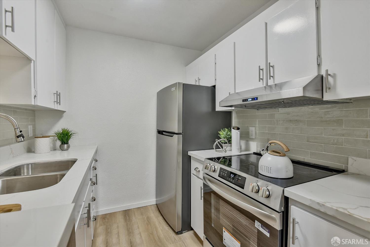 Detail Gallery Image 9 of 44 For 377 Mandarin Dr #105,  Daly City,  CA 94015 - 1 Beds | 1 Baths