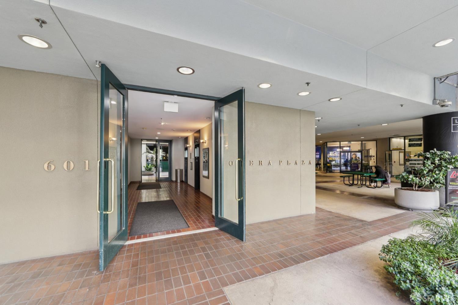 Detail Gallery Image 3 of 47 For 601 Van Ness Ave #1112,  San Francisco,  CA 94102 - 1 Beds | 1 Baths