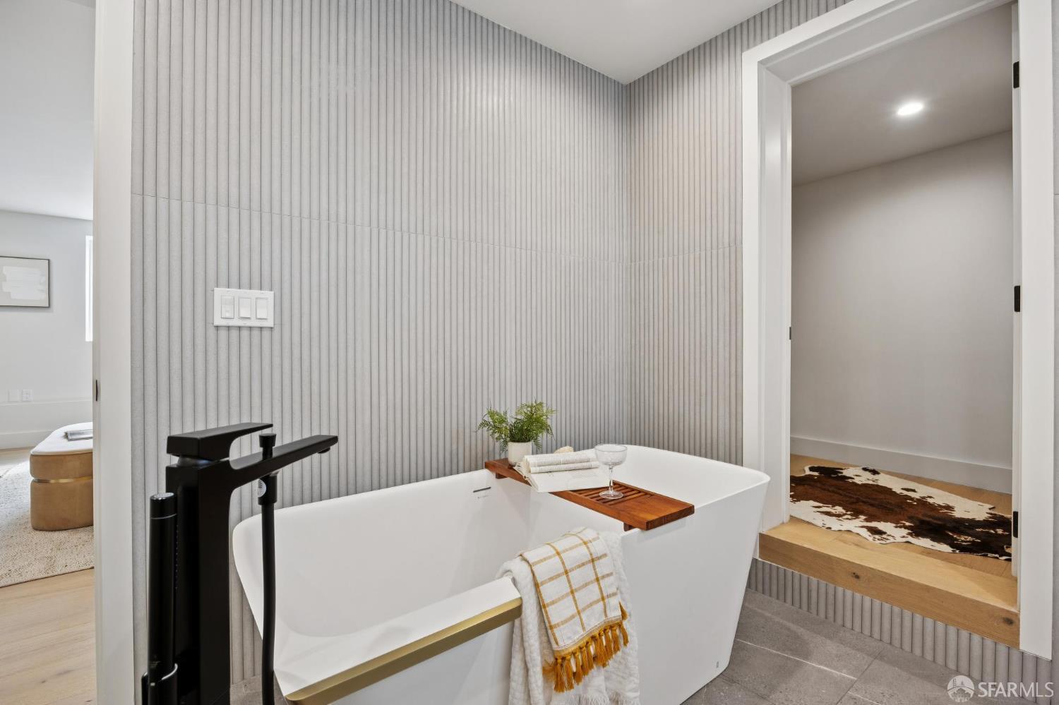 Detail Gallery Image 53 of 99 For 494 46th Ave, San Francisco,  CA 94121 - 4 Beds | 4 Baths