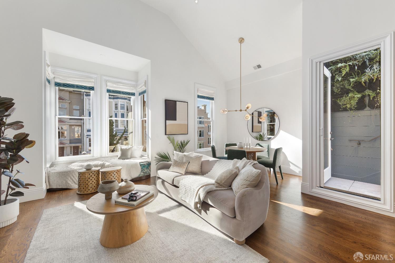 Photo #5: 426111715 Listing: Photo #5