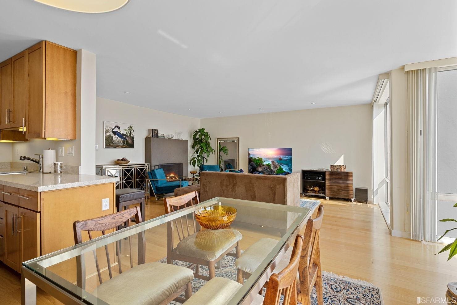 Photo #16: 426111749 Listing: Photo #16