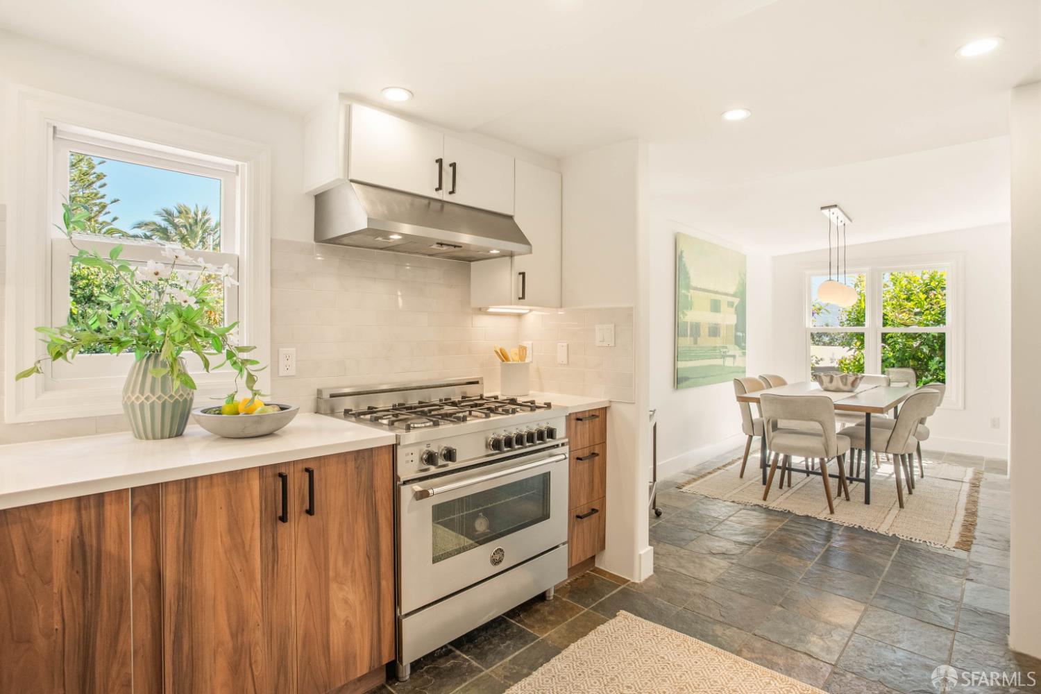 Detail Gallery Image 7 of 30 For 278 Monterey Blvd, San Francisco,  CA 94131 - 3 Beds | 2/1 Baths