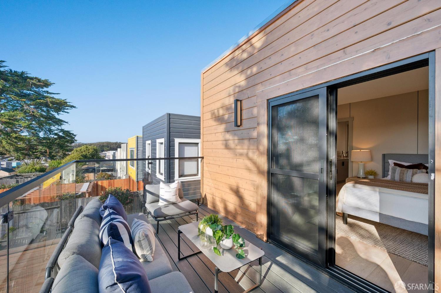 Detail Gallery Image 42 of 72 For 1371 34th Ave, San Francisco,  CA 94122 - 4 Beds | 4 Baths