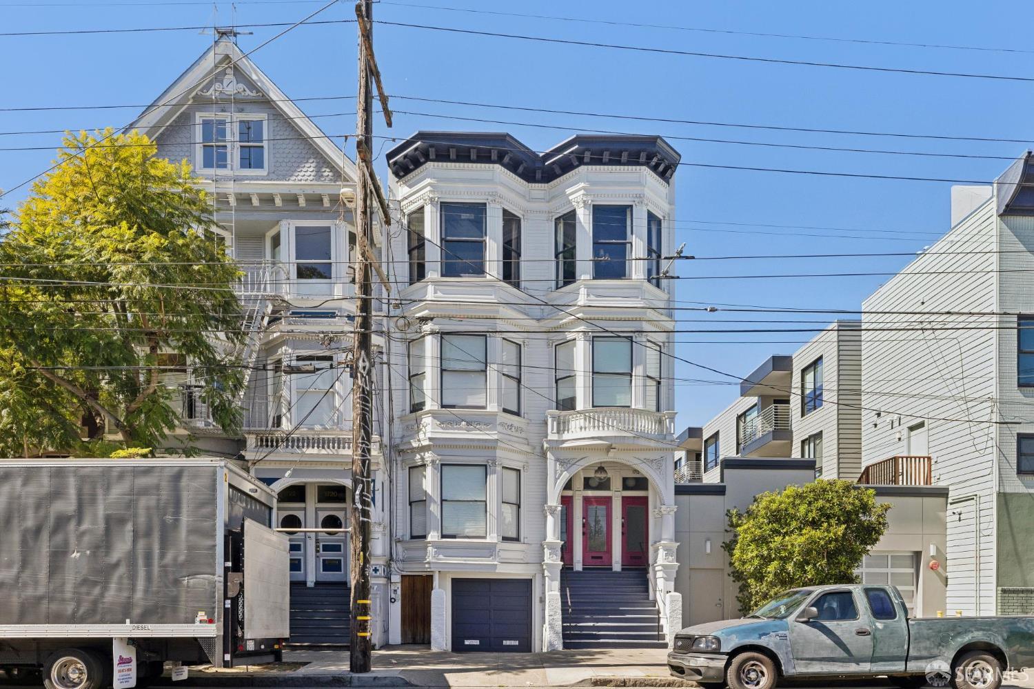 Photo #3: 426111962 Listing: Photo #3