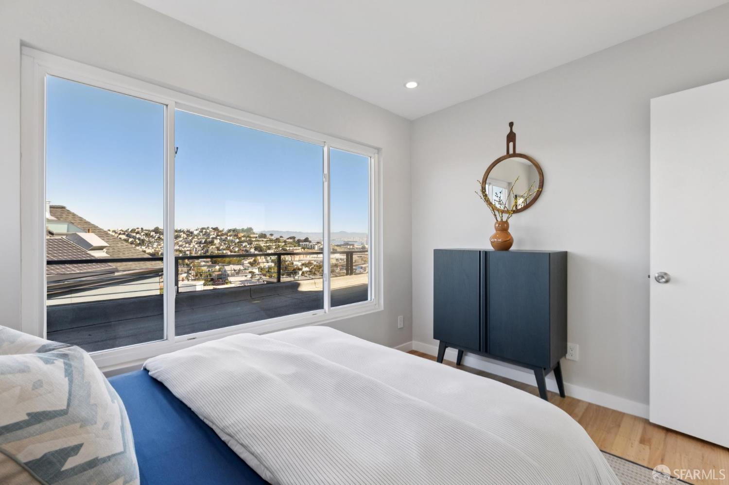 Detail Gallery Image 35 of 53 For 190 Rutledge St, San Francisco,  CA 94110 - 3 Beds | 3 Baths