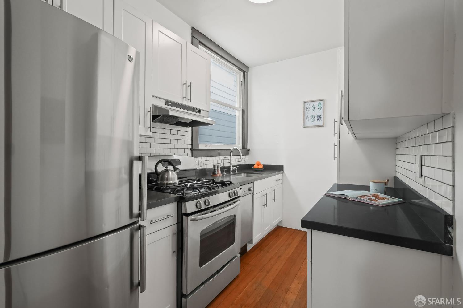 Detail Gallery Image 10 of 14 For 1155 Pine St #6,  San Francisco,  CA 94109 - 1 Beds | 1 Baths