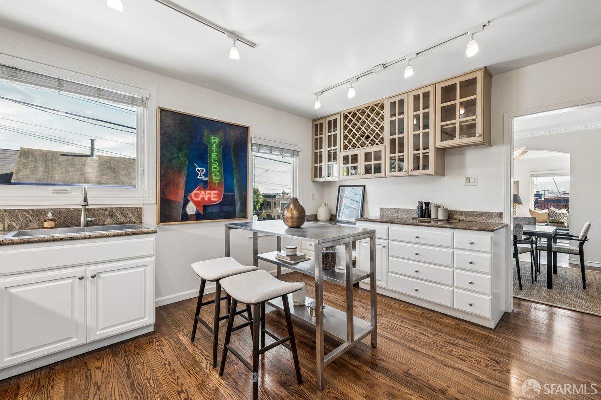 Detail Gallery Image 16 of 40 For 1500 Quesada Ave, San Francisco,  CA 94124 - 2 Beds | 2 Baths