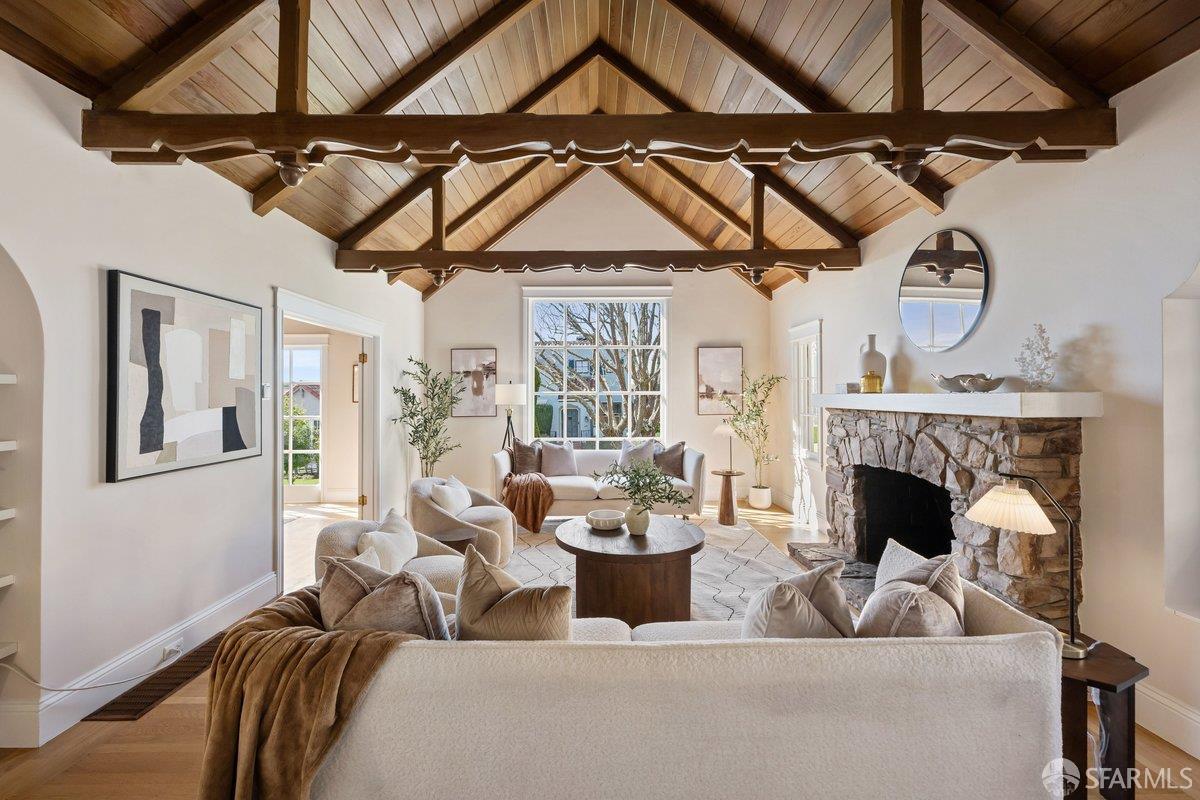 Detail Gallery Image 2 of 50 For 333 San Benito Way, San Francisco,  CA 94127 - 4 Beds | 3 Baths