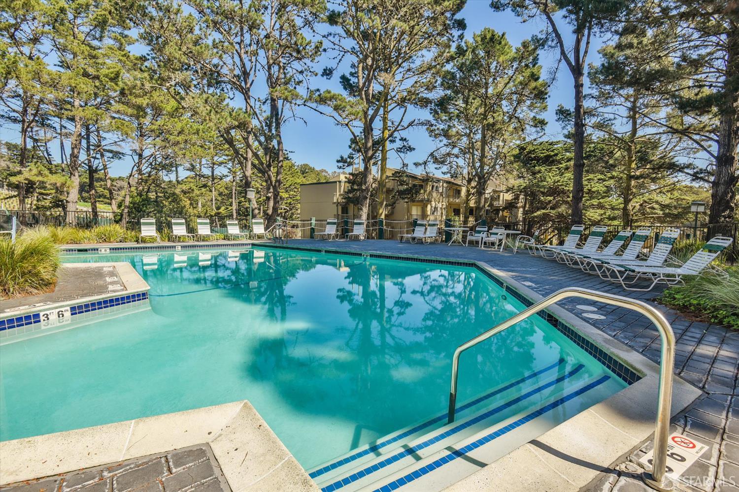 Detail Gallery Image 26 of 44 For 377 Mandarin Dr #105,  Daly City,  CA 94015 - 1 Beds | 1 Baths