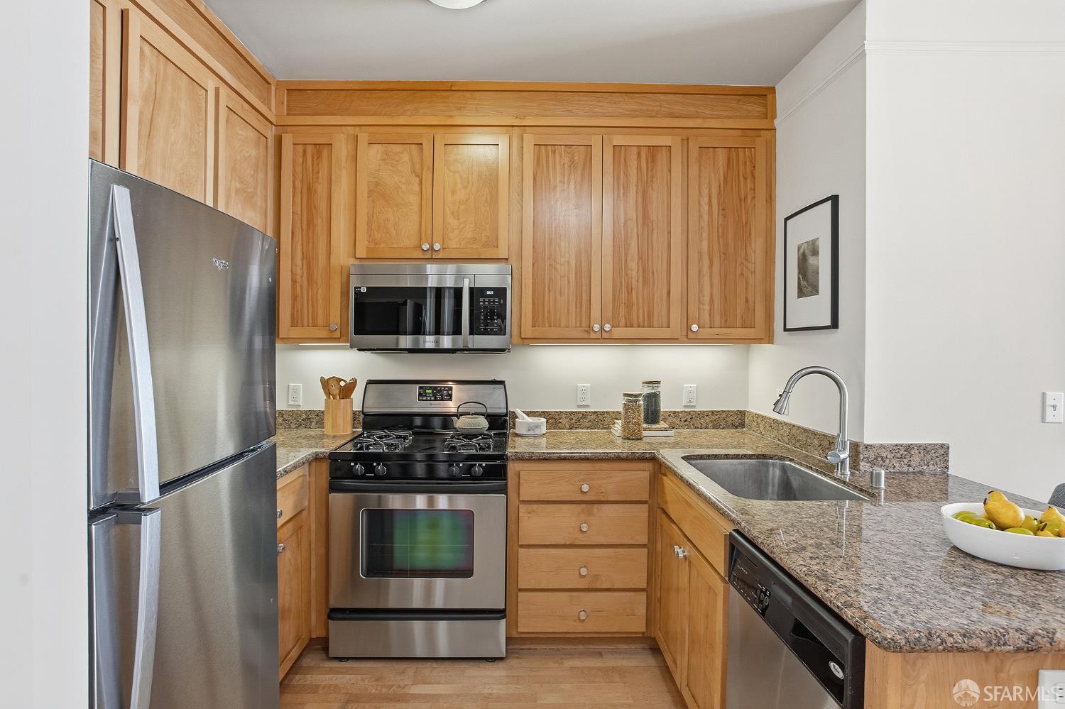 Photo #3: 426109549 Listing: Photo #3