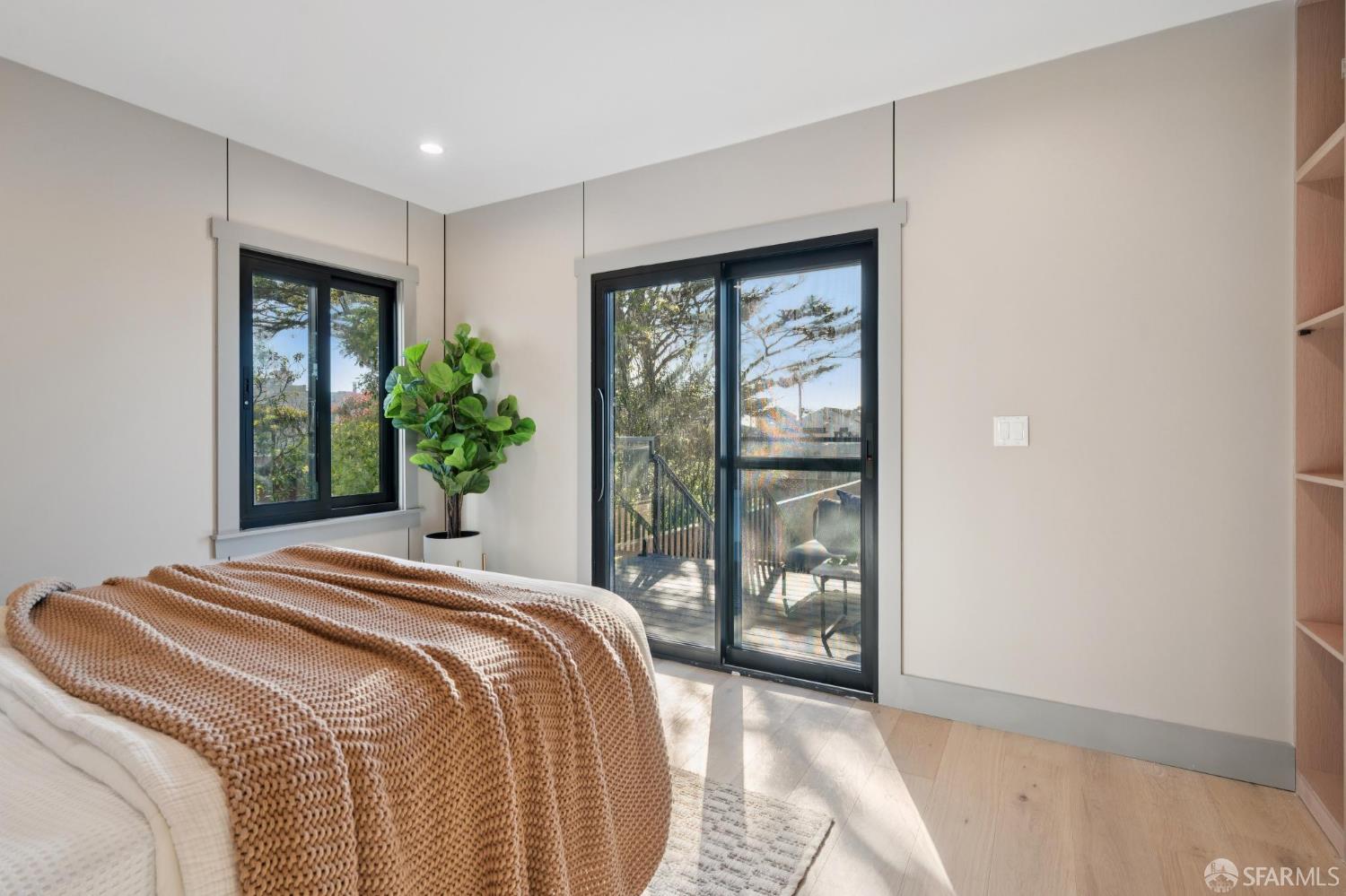 Detail Gallery Image 38 of 72 For 1371 34th Ave, San Francisco,  CA 94122 - 4 Beds | 4 Baths