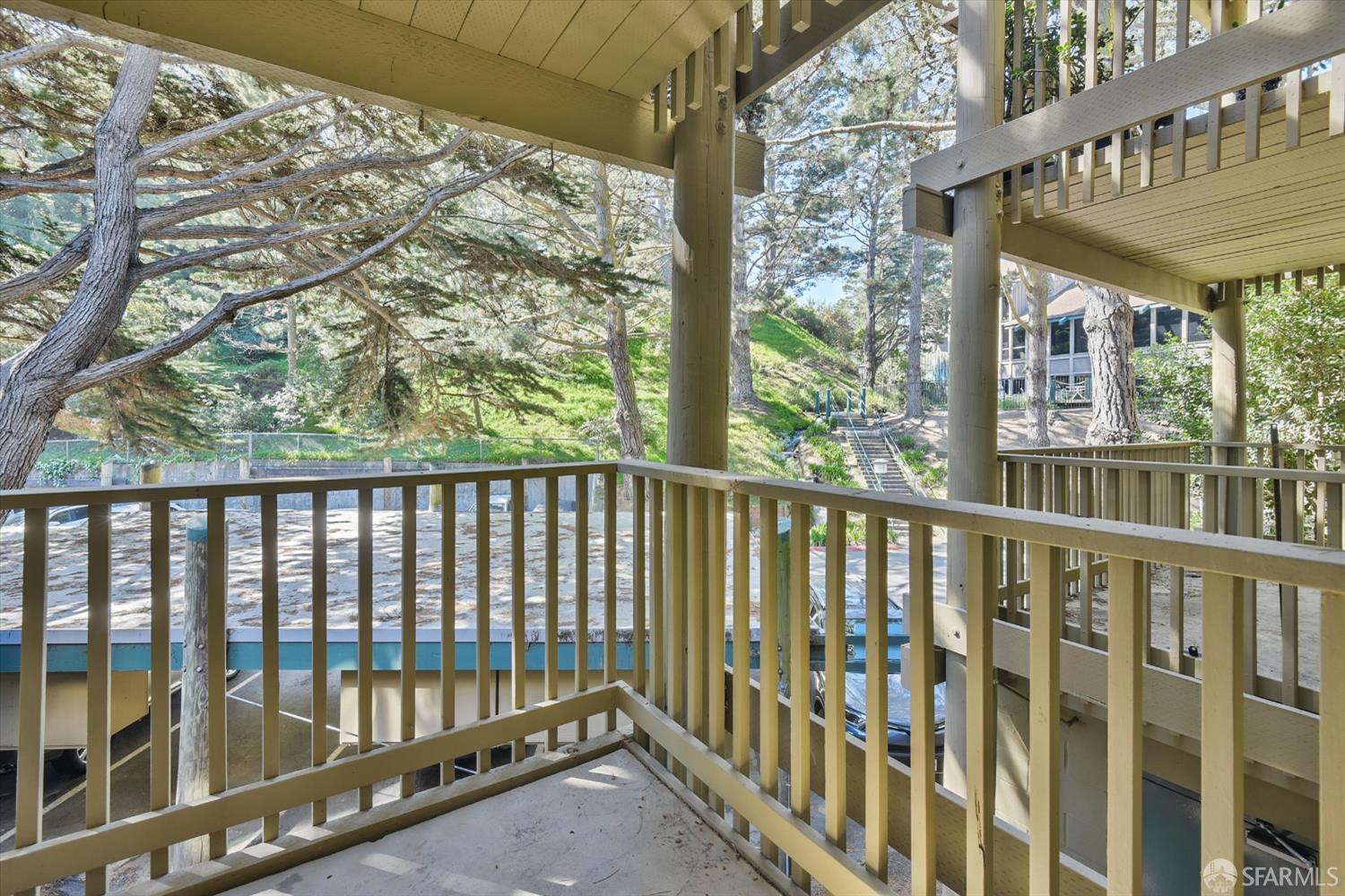 Detail Gallery Image 4 of 44 For 377 Mandarin Dr #105,  Daly City,  CA 94015 - 1 Beds | 1 Baths