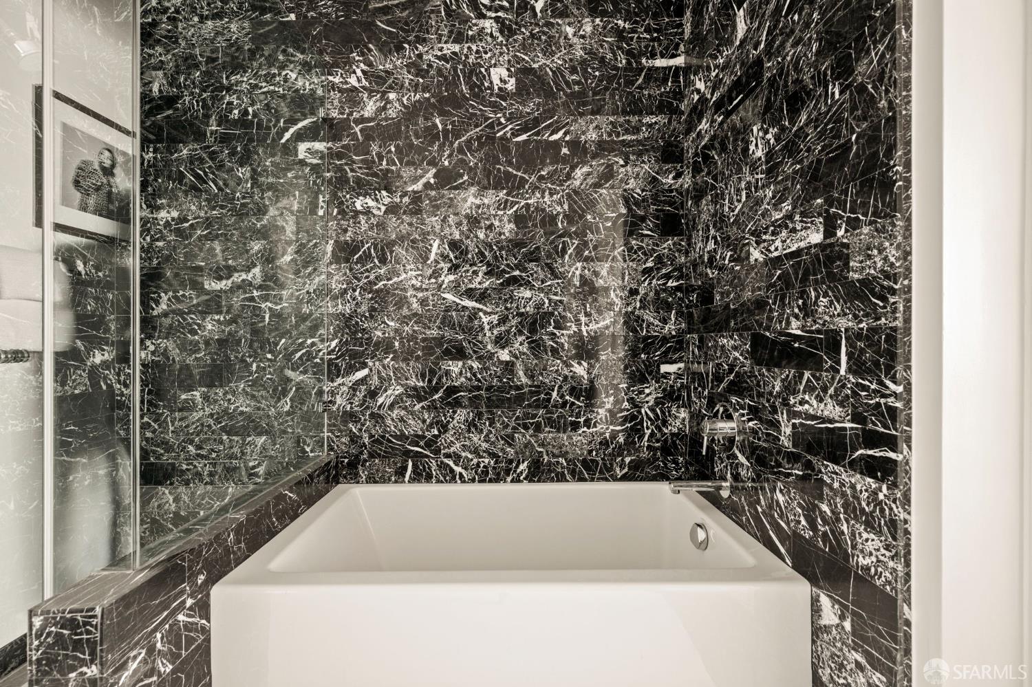 Photo #36: 426111637 Listing: Photo #36